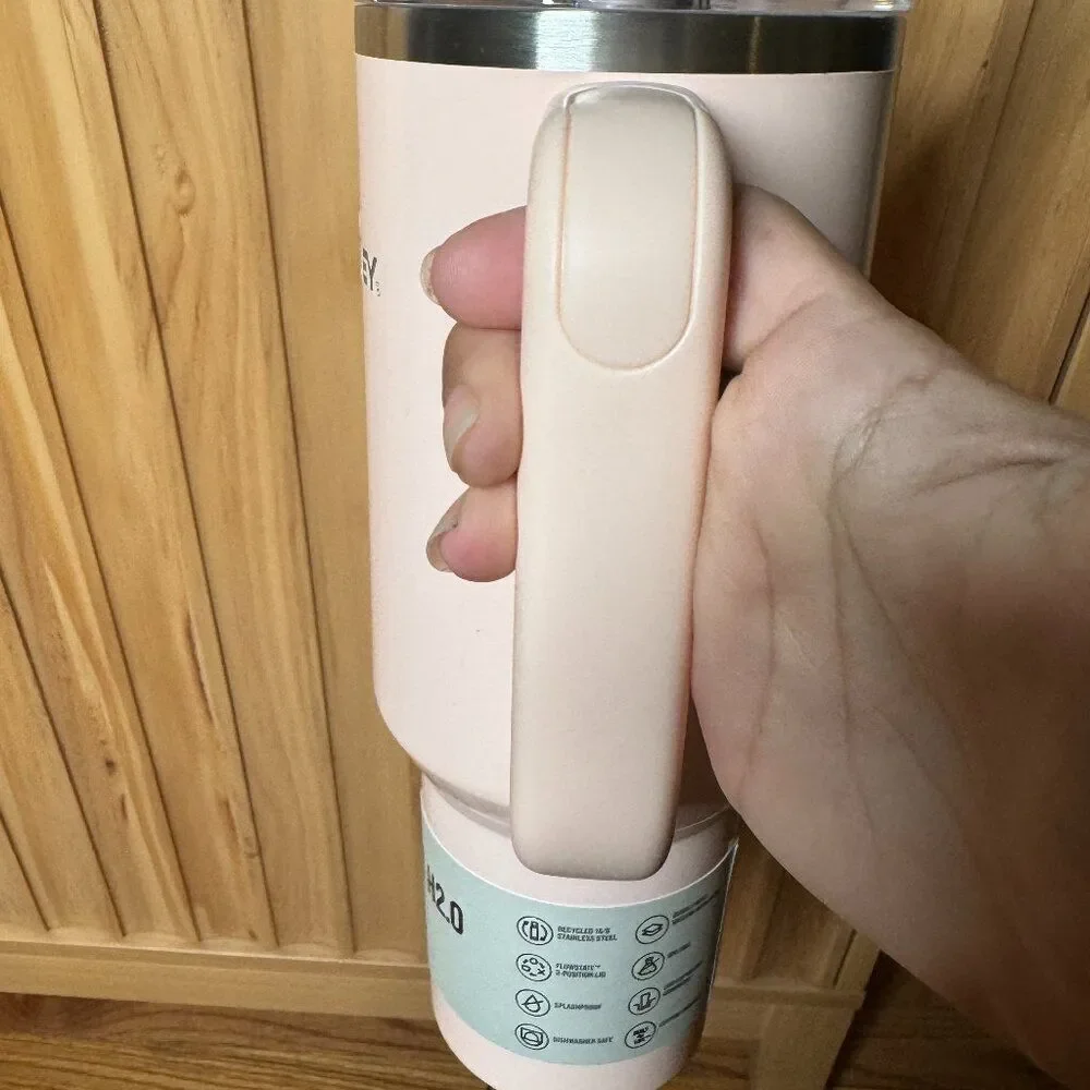 Stanley Target Exclusive H2.0 Glazed Donut Flow State Quencher Tumbler 40 Oz‎